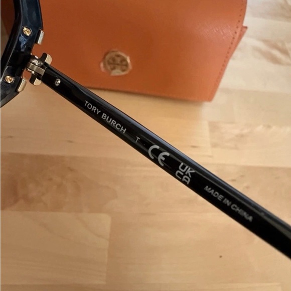 Tory Burch Black Oversized Hexagonal Sunglasses with Gold Accents - Picture 4 of 7